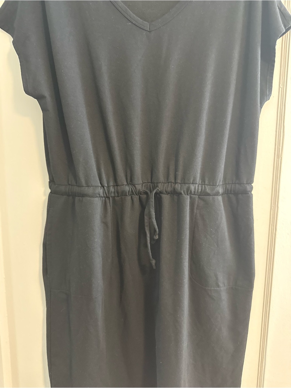 32 Degrees Black V-Neck Drawstring Midi Dress
